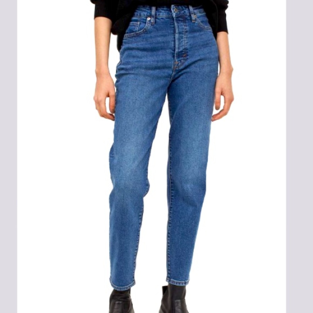 High waist mom jeans